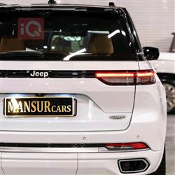 جیپ گراند شیرۆکی